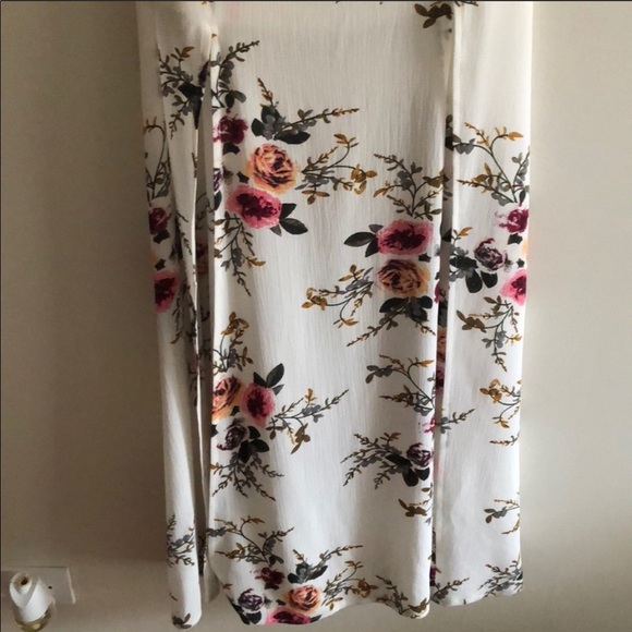 Tobi Blue Blush floral maxi wrap dress - Picture 4 of 6